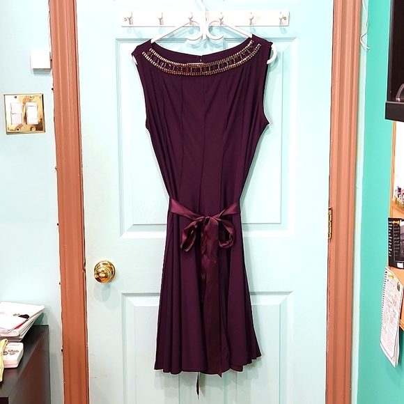 Dress - Picture 1 of 3